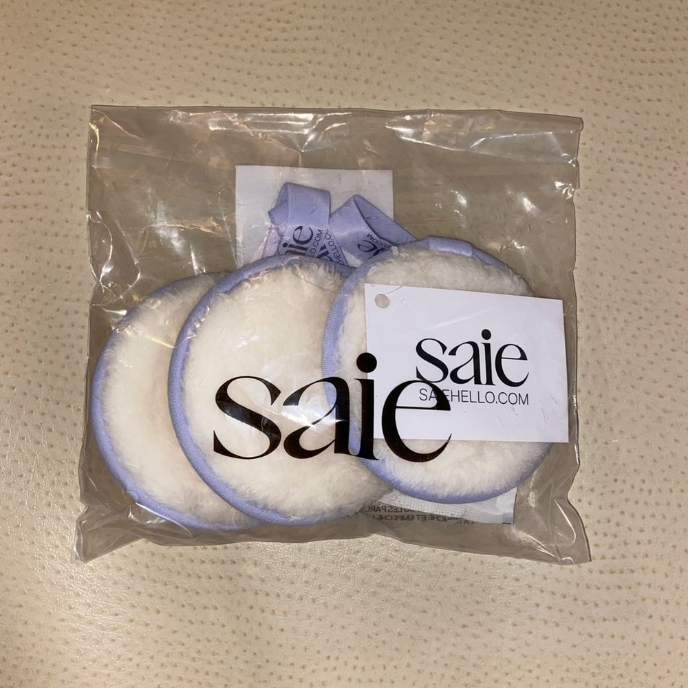 Saie Reusable Makeup Rounds